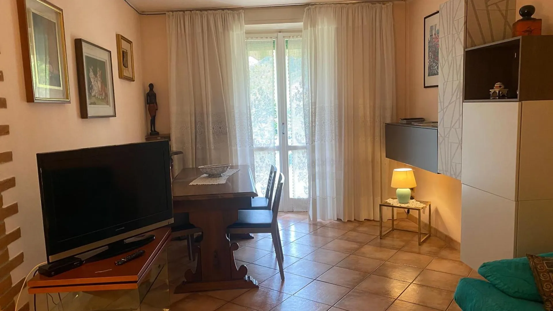 Casa Vacanza La Terrazza Valbrona 0*,  Italia
